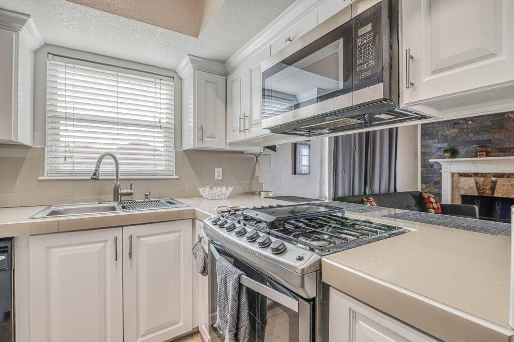 The Hummingbird Sunset Home, West Side إل باسو المظهر الخارجي الصورة