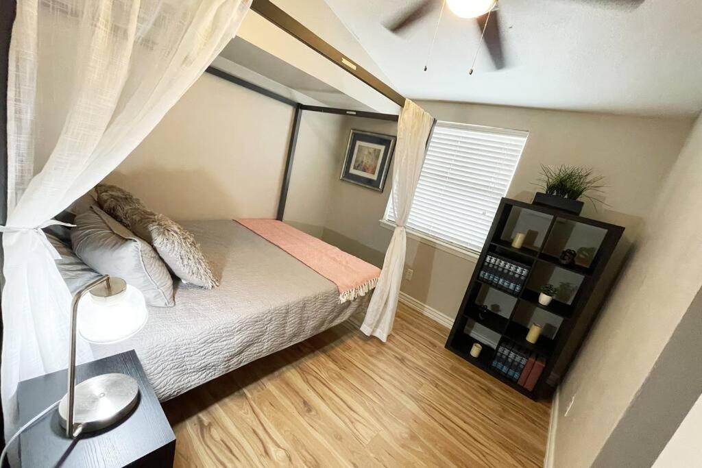 The Hummingbird Sunset Home, West Side إل باسو المظهر الخارجي الصورة
