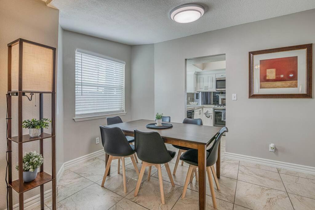 The Hummingbird Sunset Home, West Side إل باسو المظهر الخارجي الصورة
