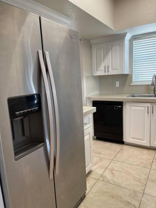 The Hummingbird Sunset Home, West Side إل باسو المظهر الخارجي الصورة